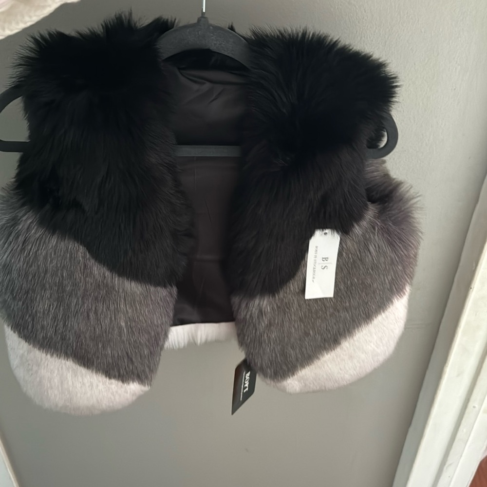 Fur vest new